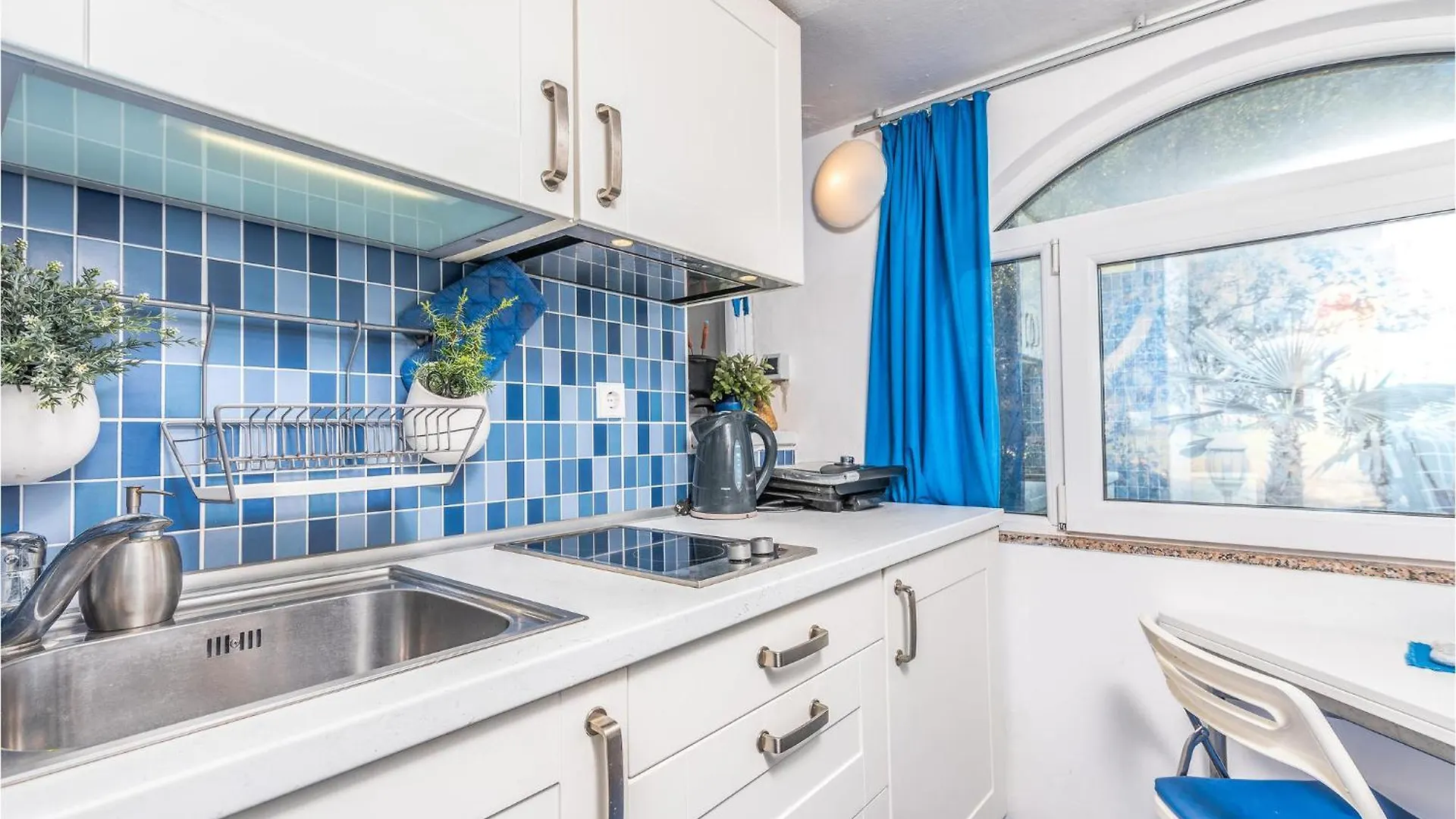 Beautiful Home In Miholascica With Jacuzzi 0*,  クロアチア