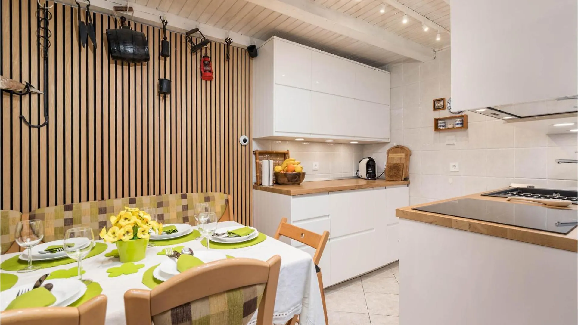 Beautiful Home In Miholascica With Jacuzzi Holiday home