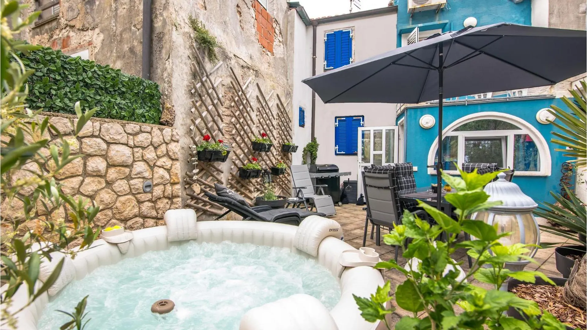 Beautiful Home In Miholascica With Jacuzzi 0*,