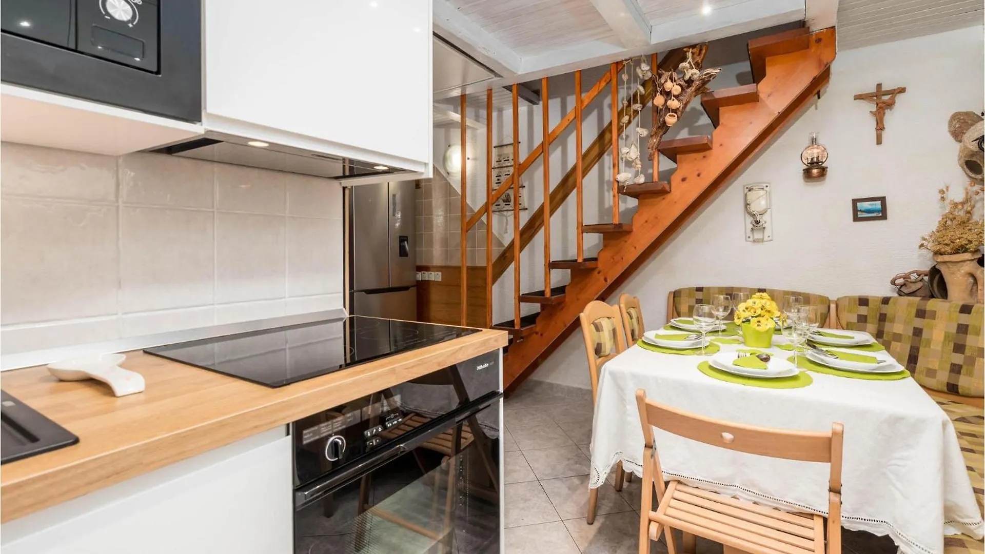 Beautiful Home In Miholascica With Jacuzzi 0*,  クロアチア